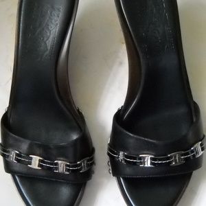 SALVATORE FERRAGAMO BOUTIQUE LEATHER MULES SIZE 8